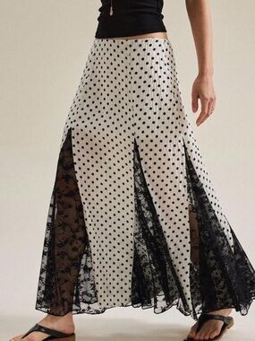 Women's Pleated Fabric White And Black Polka Dot Lace Trim Long Skirt